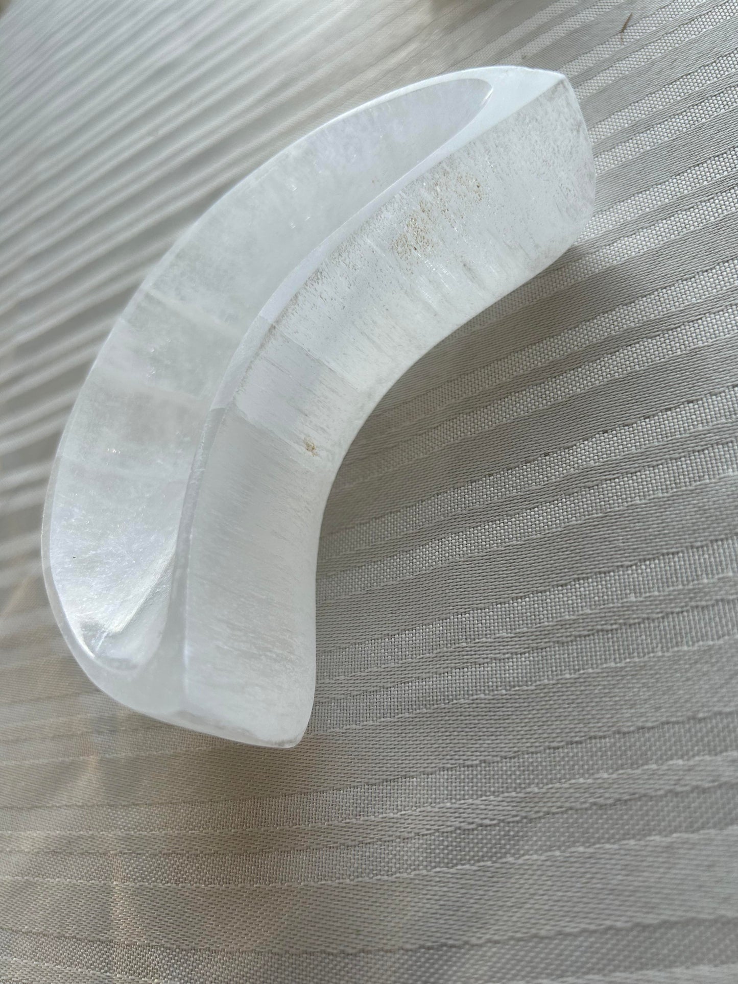 SELENITE MOON BOWL