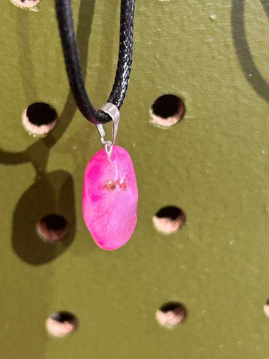 PINK AGATE NECKLACE