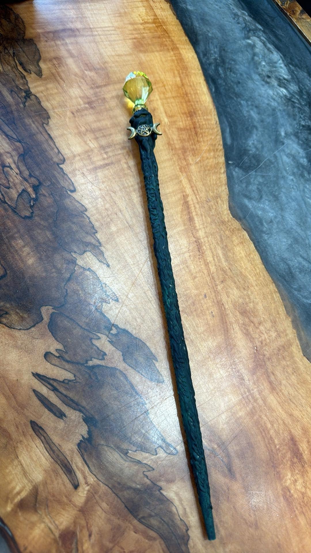 Black & Green Wand