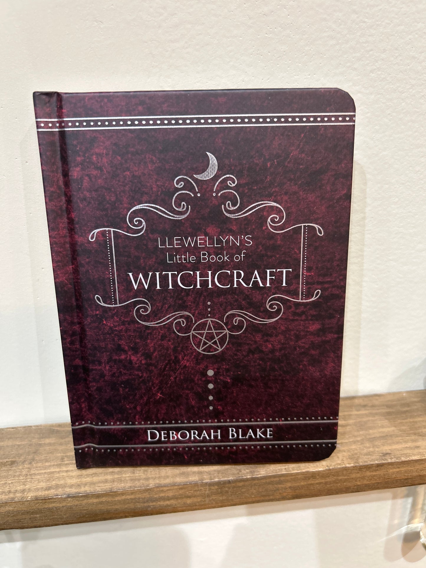 Llewellyn’s little book of witchcraft